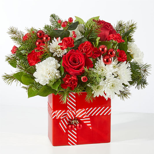 Presents Under the Tree Bouquet –  The Shoppe At Wildflower Hill, Lampasas TX