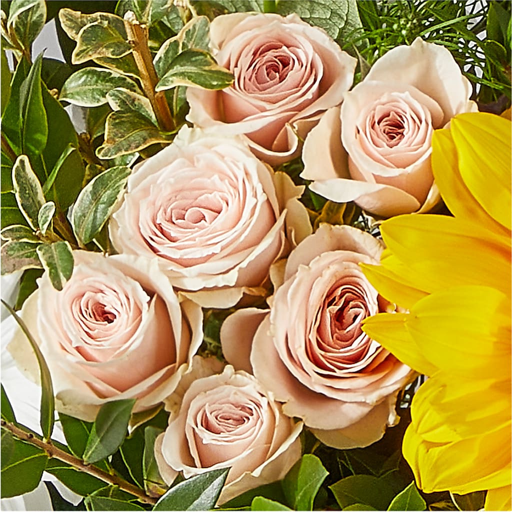 The Good Life Bouquet –  The Shoppe At Wildflower Hill, Lampasas TX