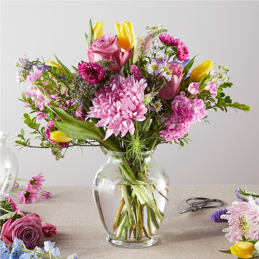 Pastel Tradition - A Florist Original – THE SHOPPE ON KEY AVENUE FLORAL & GIFTS, Lampasas TX