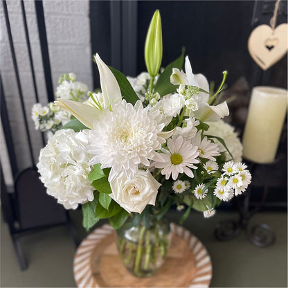Classic Ivory – A Florist Original –  The Shoppe At Wildflower Hill, Lampasas TX