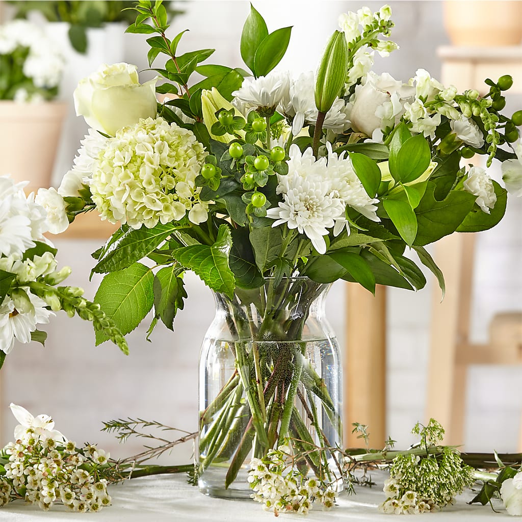 Classic Ivory – A Florist Original –  The Shoppe At Wildflower Hill, Lampasas TX