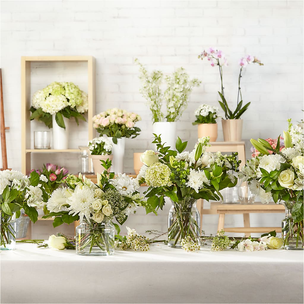 Classic Ivory – A Florist Original –  The Shoppe At Wildflower Hill, Lampasas TX