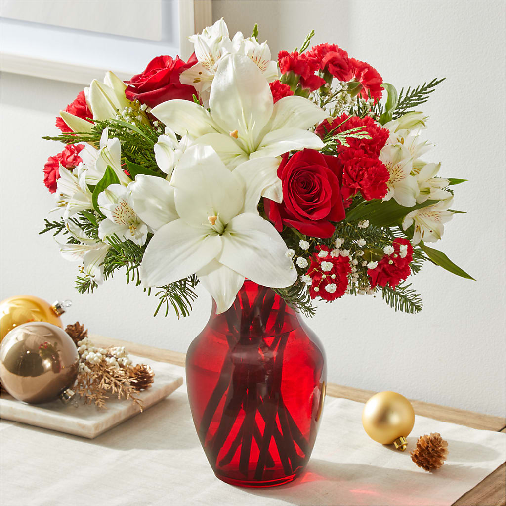 Holiday Season Bouquet –  The Shoppe At Wildflower Hill, Lampasas TX