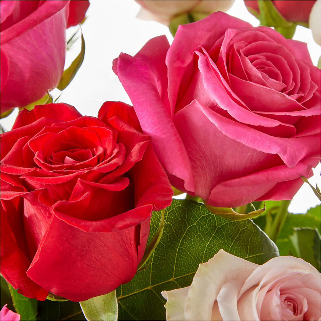 Charming Rose Bouquet –  The Shoppe At Wildflower Hill, Lampasas TX