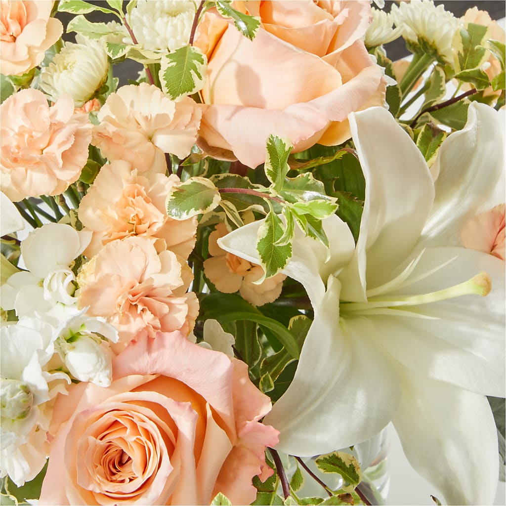 Darling Bouquet –  The Shoppe At Wildflower Hill, Lampasas TX