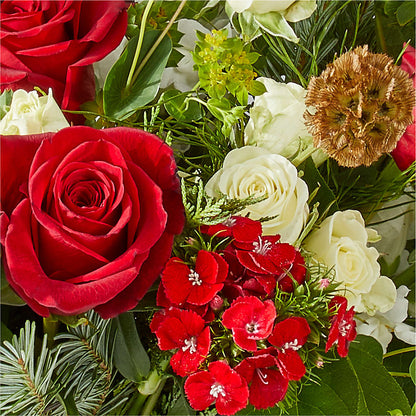 Deck the Halls Bouquet –  The Shoppe At Wildflower Hill, Lampasas TX