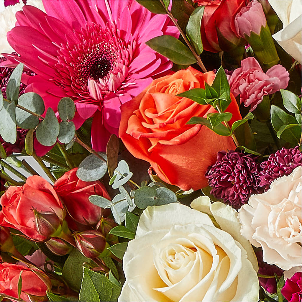 Smell the Roses Bouquet –  The Shoppe At Wildflower Hill, Lampasas TX