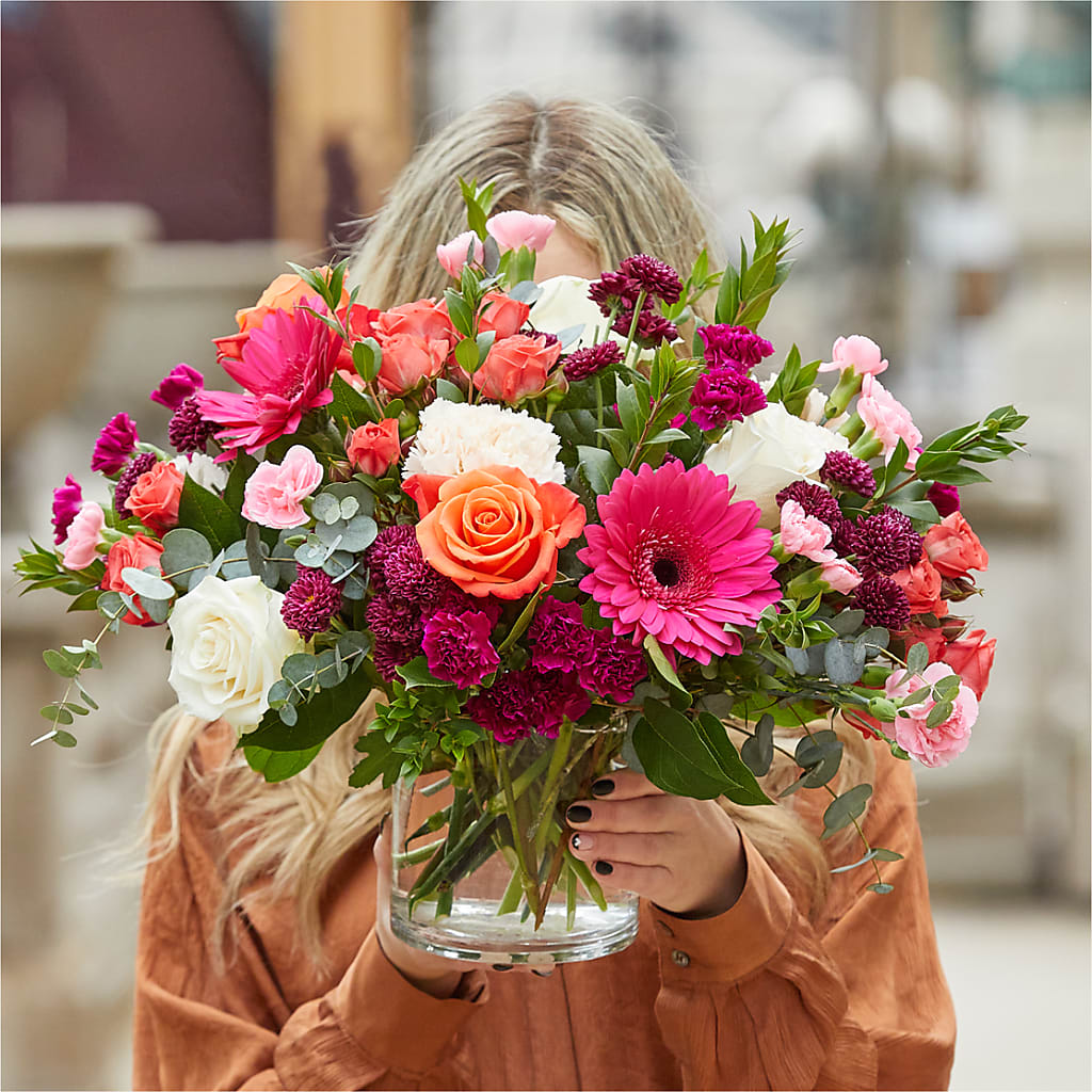 Smell the Roses Bouquet –  The Shoppe At Wildflower Hill, Lampasas TX