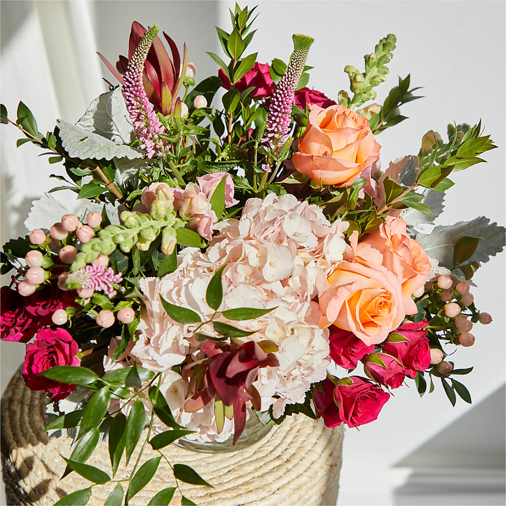 Glitz & Glam Bouquet –  The Shoppe At Wildflower Hill, Lampasas TX