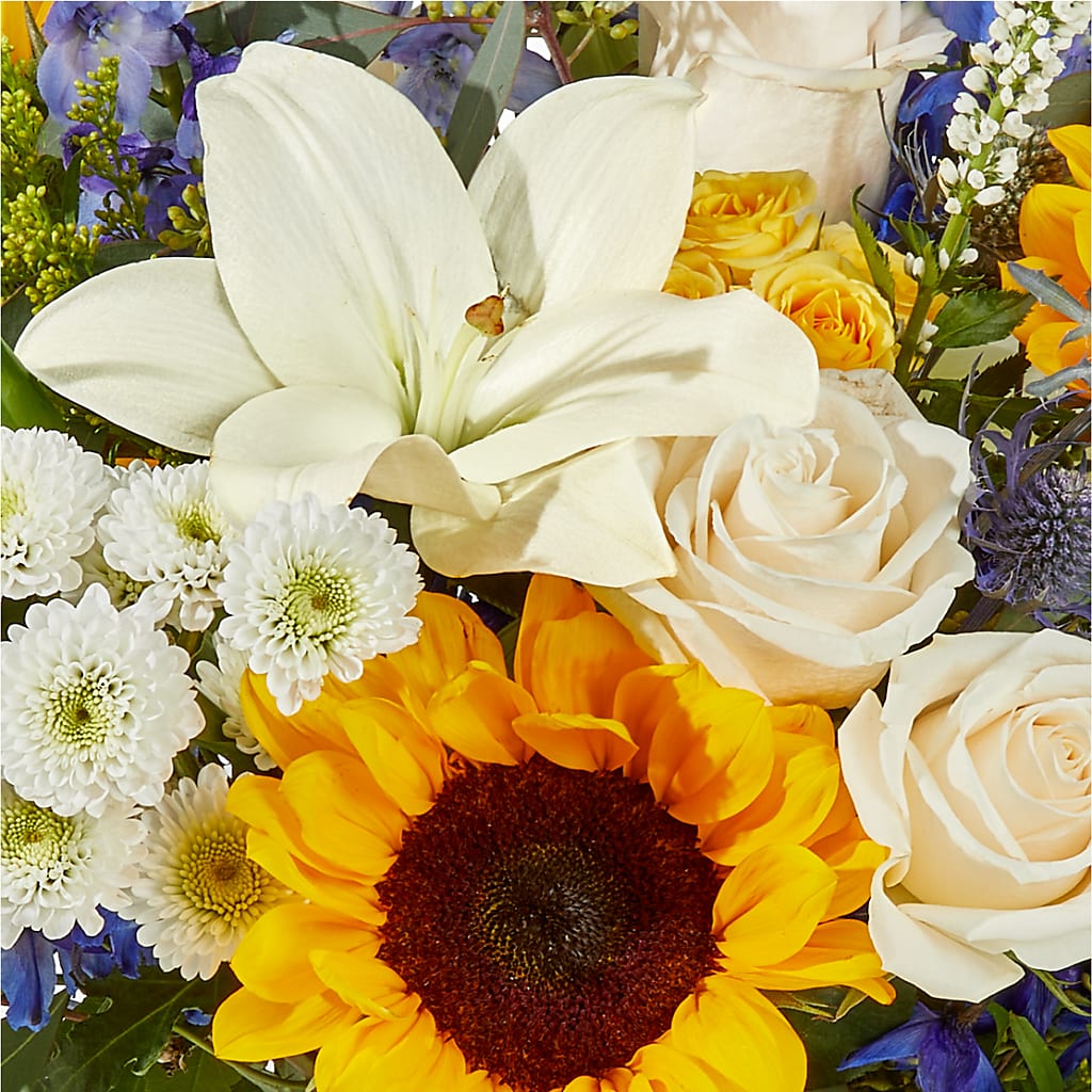 Wonderfully Sunny Bouquet –  The Shoppe At Wildflower Hill, Lampasas TX